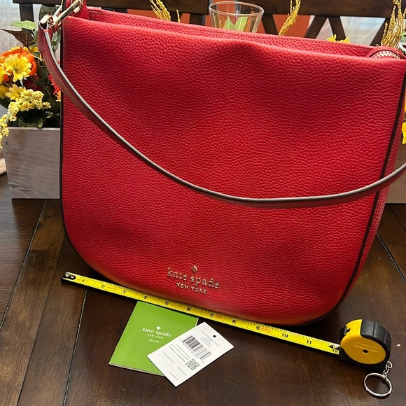 Kate Spade Lexy Shoulder bag in Candied 🍒 pebbled leather - Picture 1 of 7
